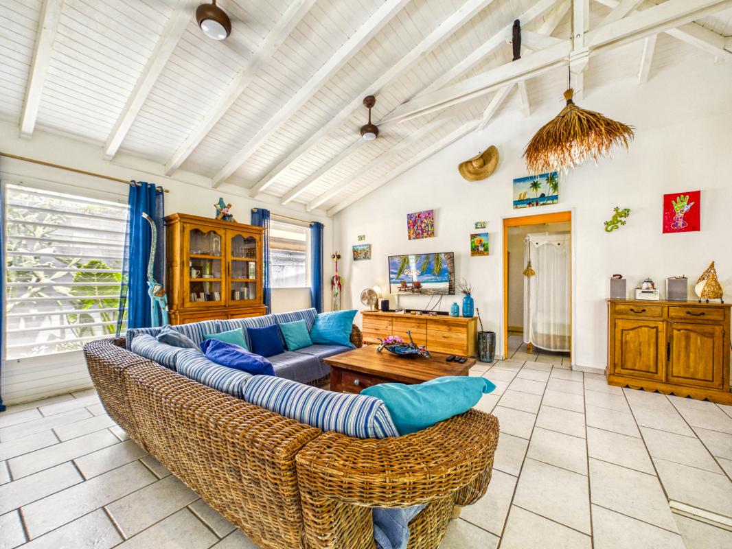 20.location villa avec piscine proche plage St François Guadeloupe